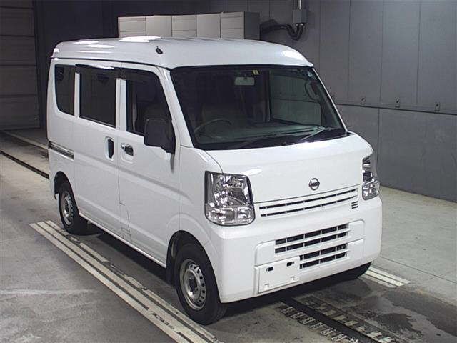 8348 Nissan Clipper van DR17V 2016 г. (JU Gifu)